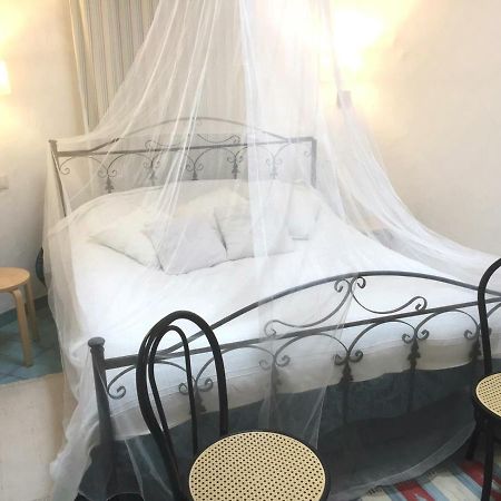 Bouganville Catánia Buitenkant foto