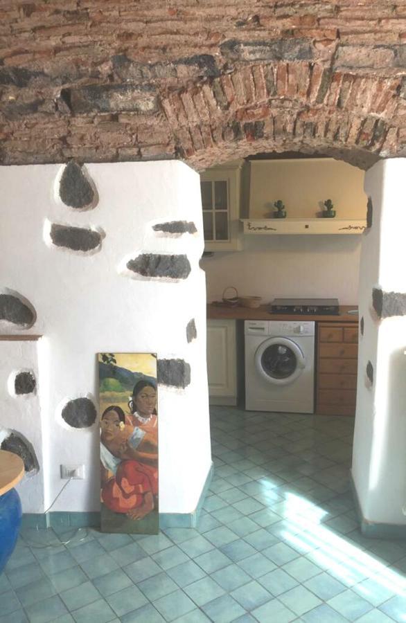Bouganville Catánia Buitenkant foto