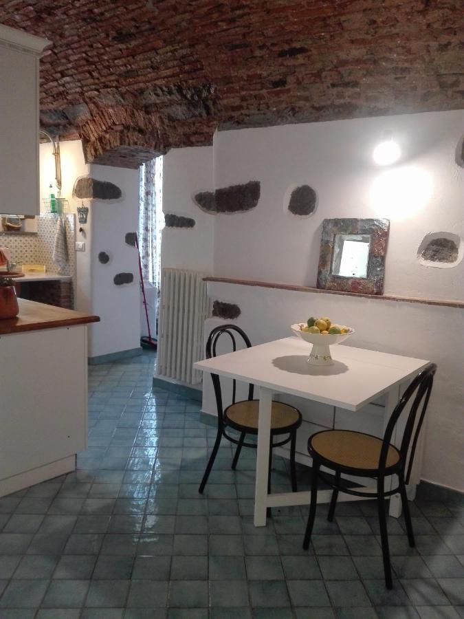Bouganville Catánia Buitenkant foto