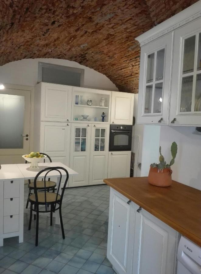 Bouganville Catánia Buitenkant foto
