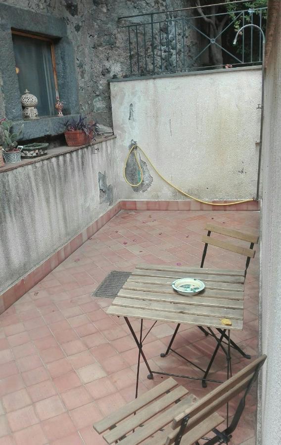 Bouganville Catánia Buitenkant foto